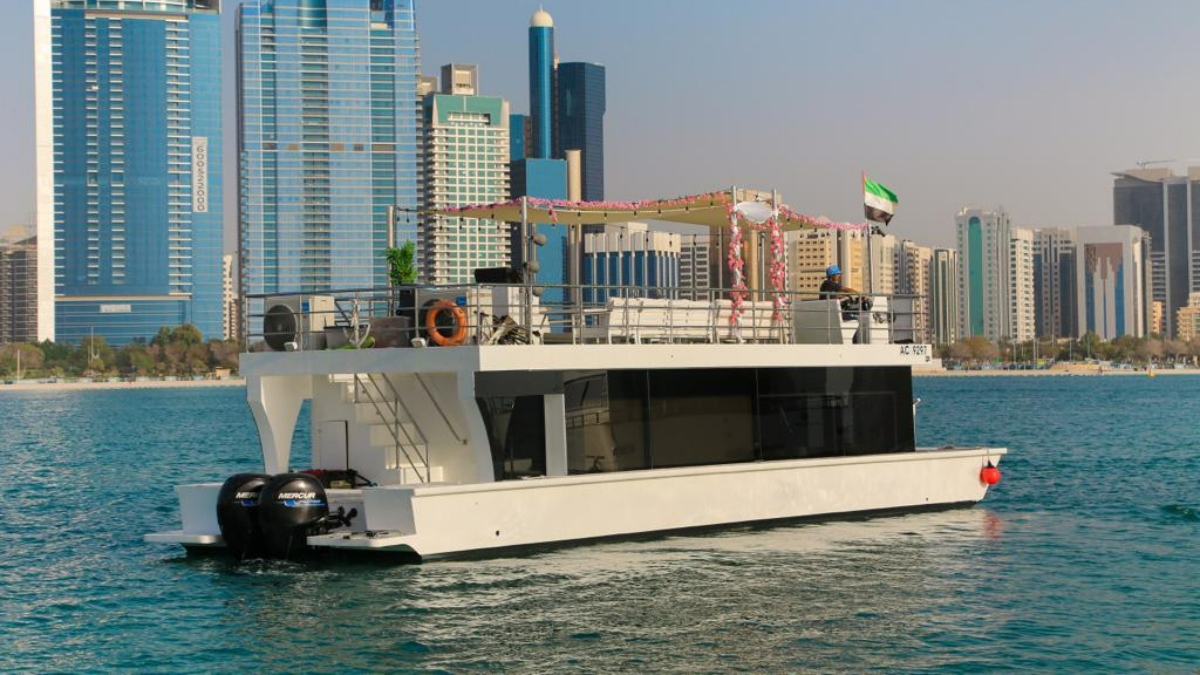Houseboat 60ft