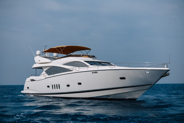 Sunseeker 82ft